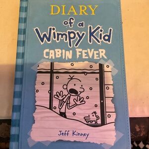 Book Diary of a Wimpy Kid Cabin Fever   K48